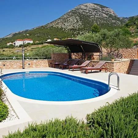 Villa Ema&stela *